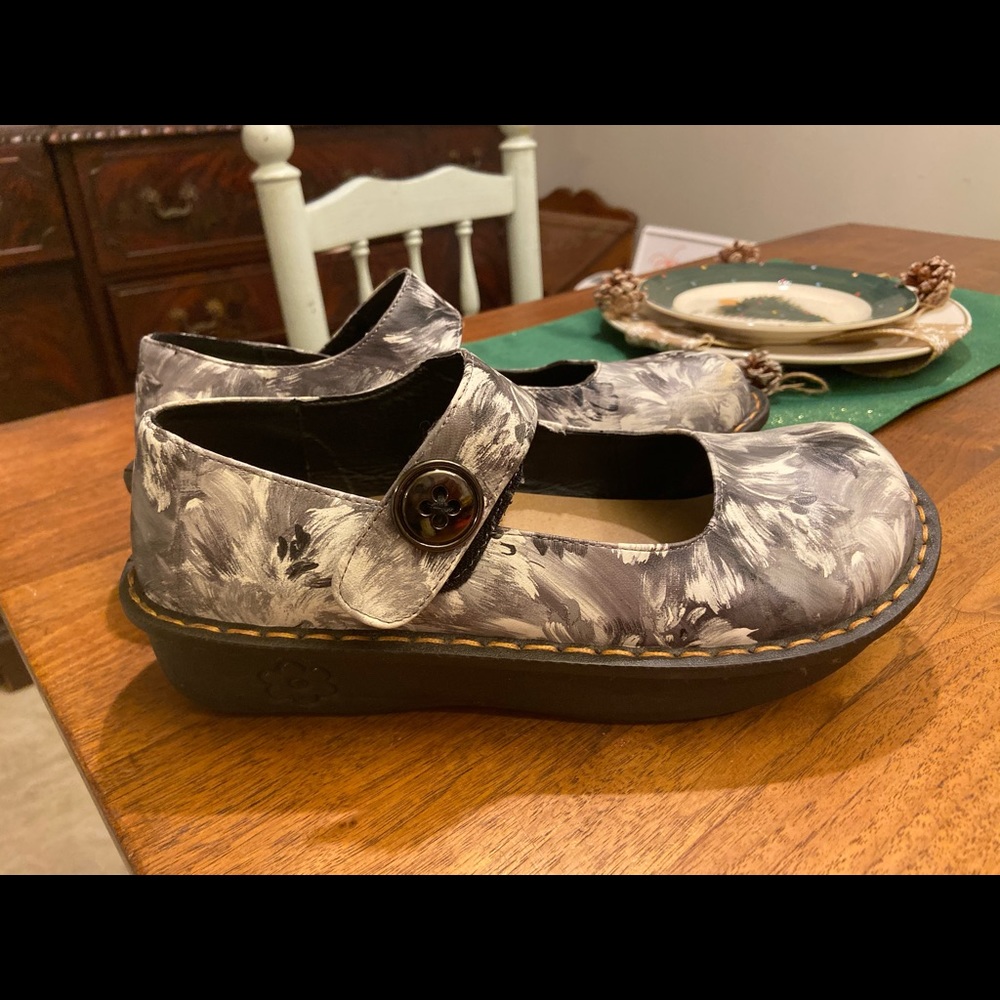 Ingaro no-slip shoes